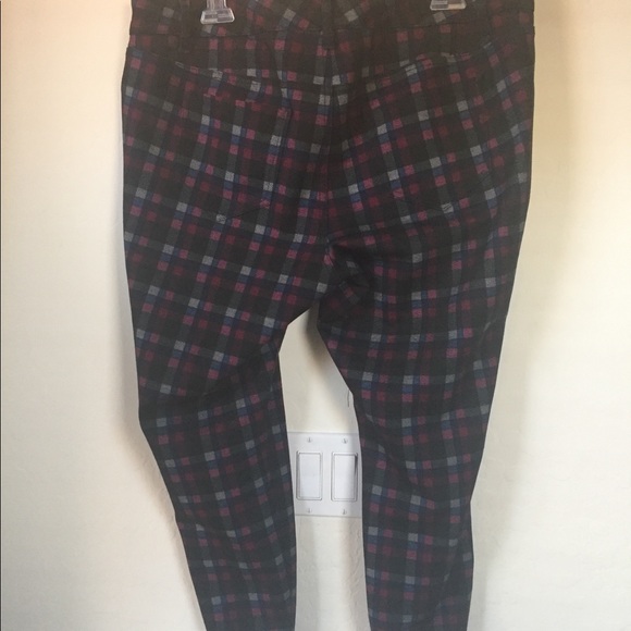 Torrid NWOT checked plaid pants - Picture 4 of 8